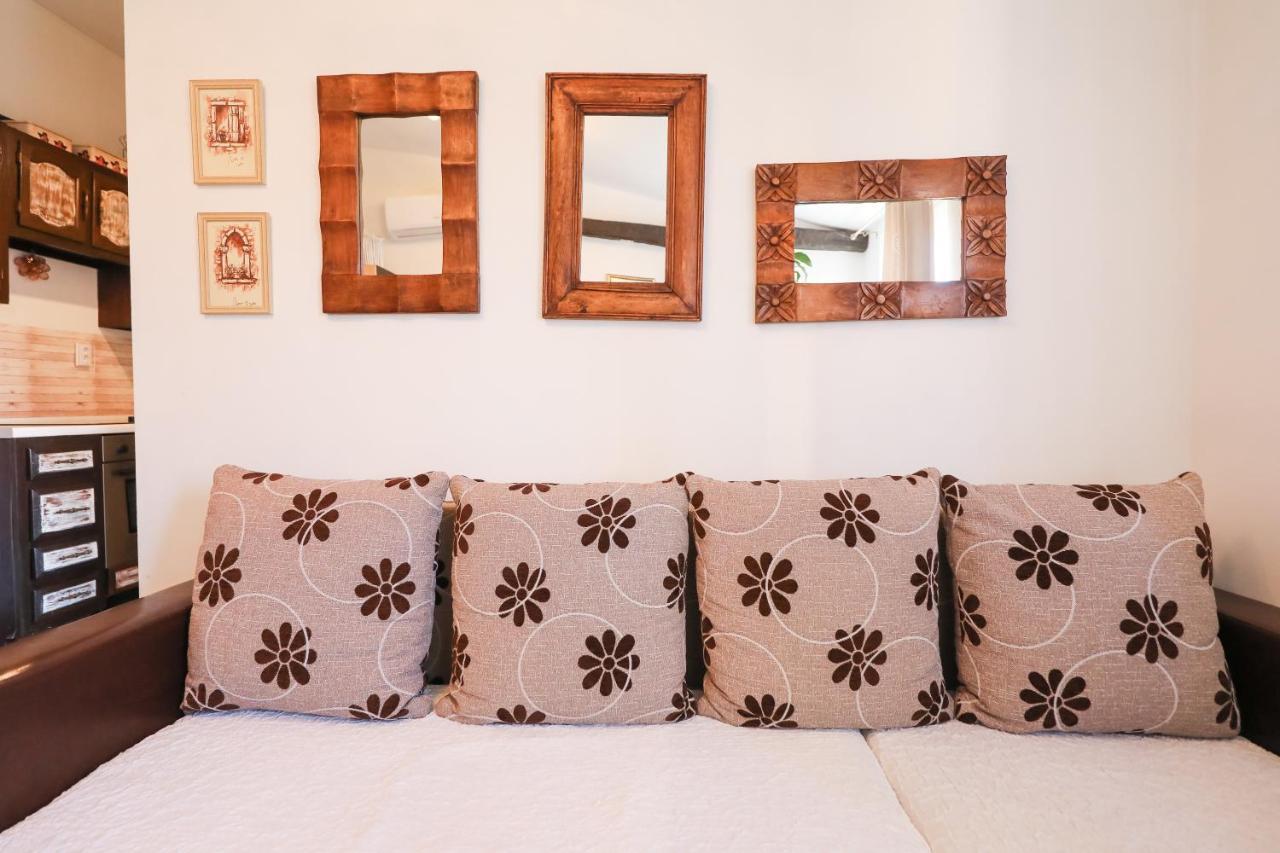 Rita Apartment