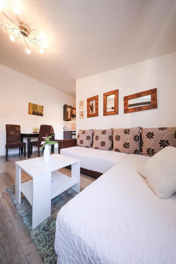 Rita Apartment